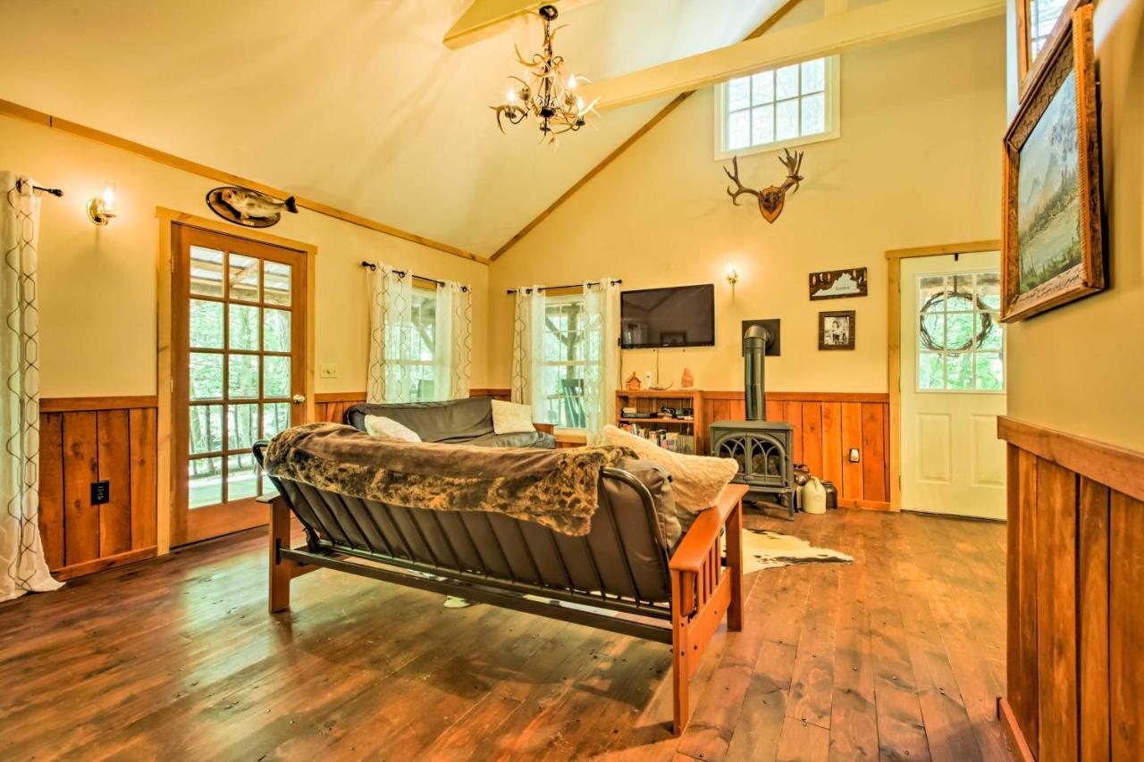 Clearwater Cabin On 10 Acres With Trout Stream! Monterey Exterior photo